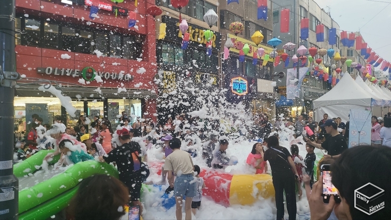 신장버블페스티벌은 5일과 6일 신장쇼핑몰 일대에서 펼쳐졌다. 