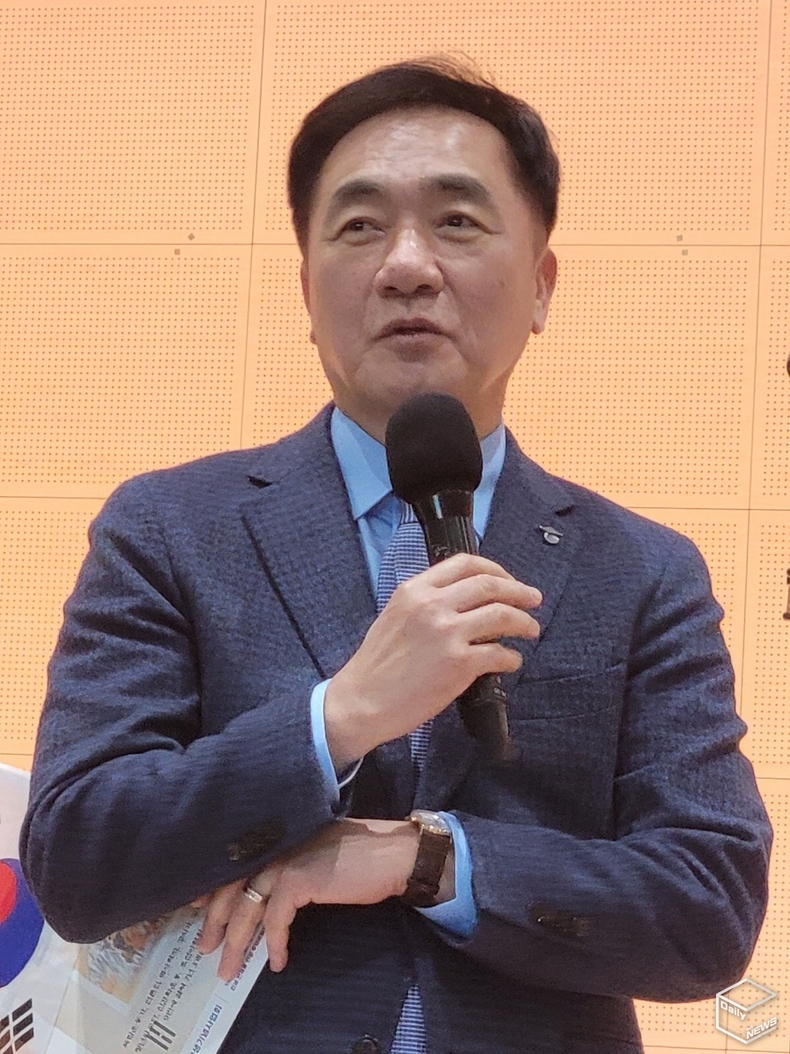 정장선 시장은 앞으로도 민세의 선양사업을 지원해 나갈 계획이라고 전했다. 