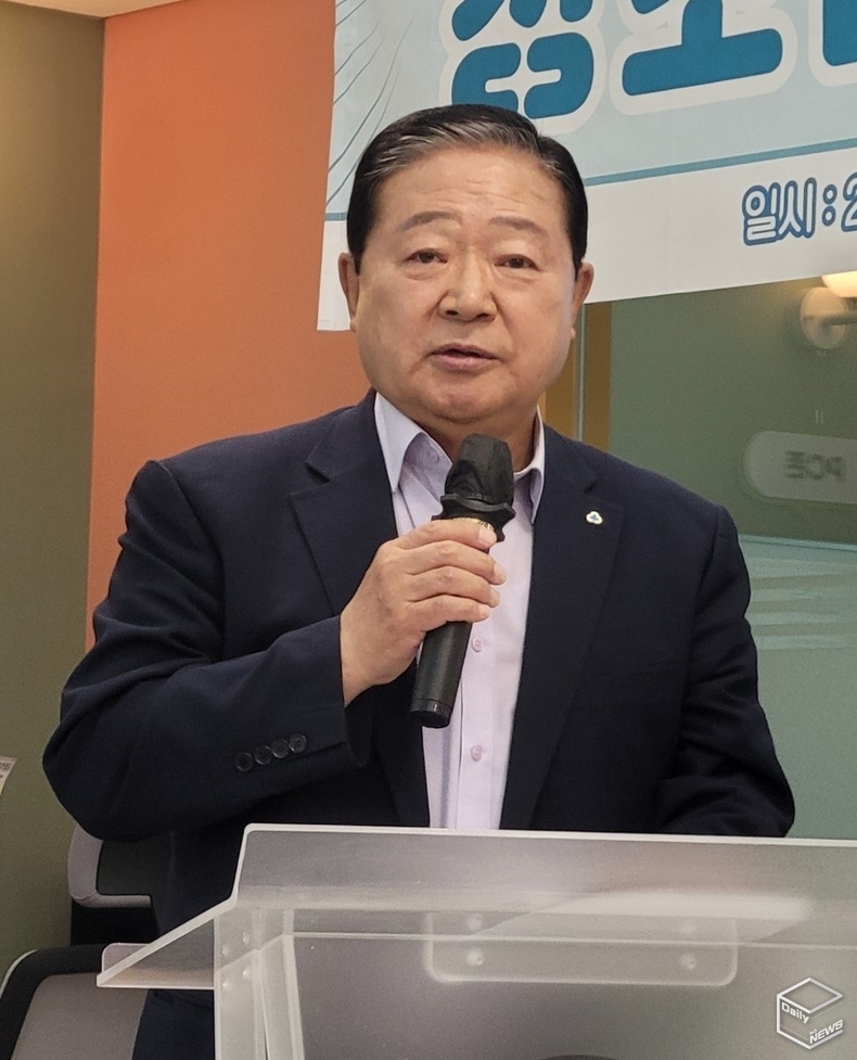 김성환 이사장