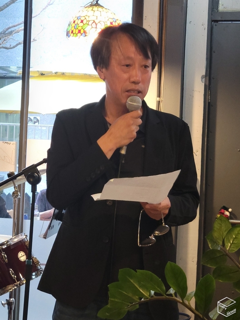 우대식 시인&문학평론가