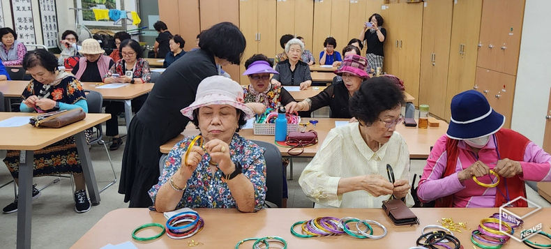 미미의 캠퍼스 '마음을 이어주는 철사 공예