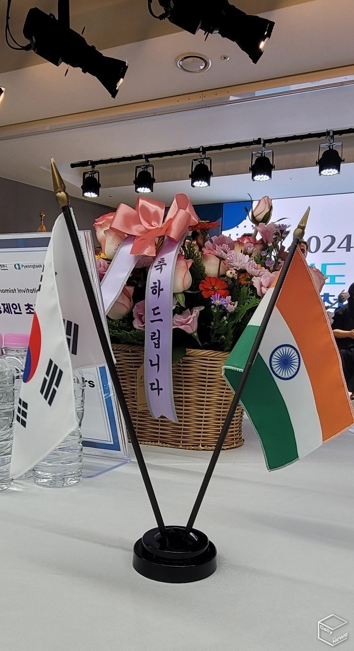 한국(왼쪽)과 인도