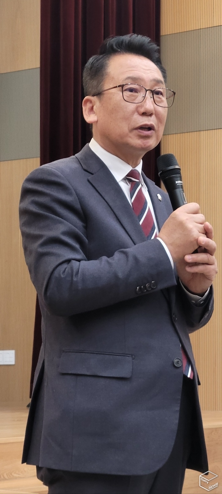 강정구 의장