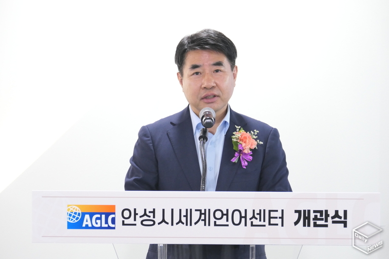 이원희 총장은 "대학의 사회적 책임을 다해 지역과 상생하는 교육을 실천하겠다"고 밝혔다.(사진=한경대)
