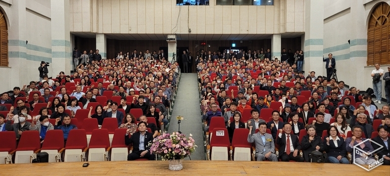 더불어평택미래연구소는 이번 토크콘서트를 시작으로 지역사회와 긴밀히 소통하며 활동을 본격화할 계획이다.(사진=강경숙 기자)