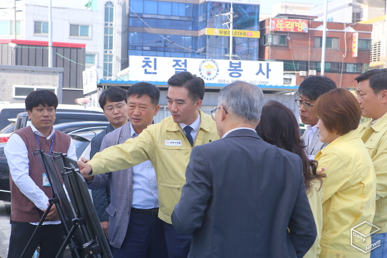 정 의원은 행정타운 이전, 고덕중앙도서관 건립, 평택역 복합문화광장 조성, 무형유산전수교육관 및 팽성국민체육센터 완공 등 대형 사업들에 특히 주목하고 있다. (사진=평택시의회)