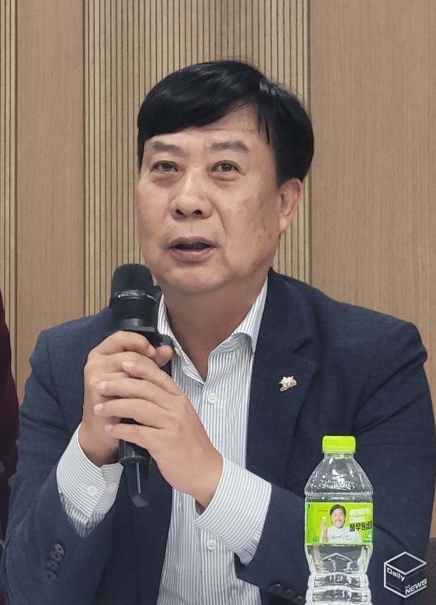 이은우 평택시민재단 이사장(사진=강경숙 기자)