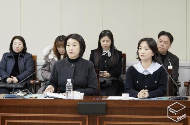 용인특례시의회, 첫 주민청구조례안 용인시 개인형 이동장치 이용 및 안전 증진 조례안 본회의 통과(시민 최은진·손민영 님)