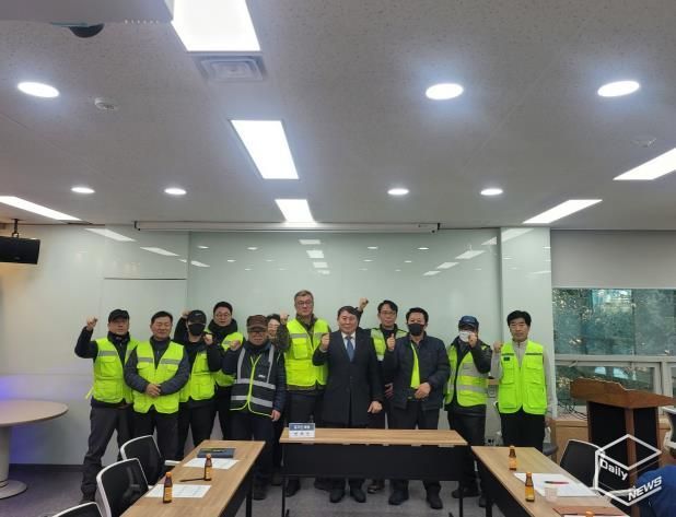 경기도의회 명재성 의원, 가로청소 미화원 열악한 근무환경 개선 위해 임금차별 등 제도개선 필요