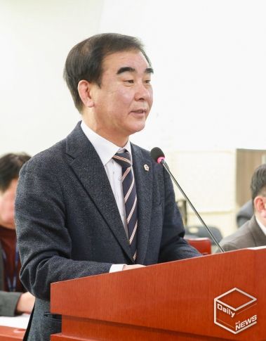 경기도의회 농정해양위원회 소속 염종현 의원(더불어민주당, 부천1)