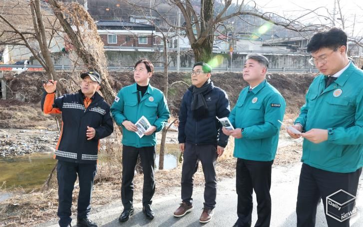 경기도의회 국민의힘, 서울세종고속도로 안성 구간 교각 붕괴 사고 현장 방문