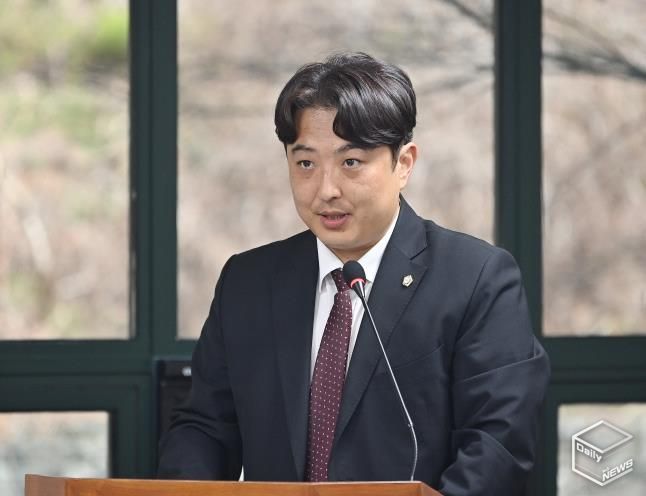 파주시의회 박신성 의원,‘파주시 금연지도원 운영 조례 일부개정조례안’대표 발의