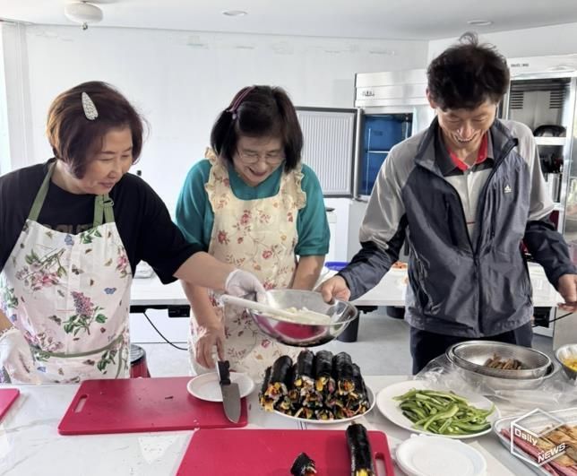 수원시 권선구 세류2동, 현대경로당 복지통장 식대접 자원봉사