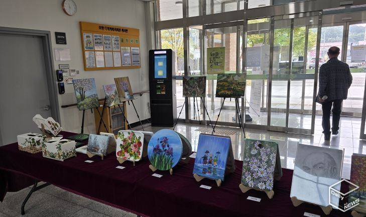 용인도시공사 모현다목적복지회관, ‘2025년 수강생 작품 전시회’개최