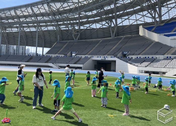 용인미르스타디움, 영·유아 대상 천연잔디 무료체험 성료