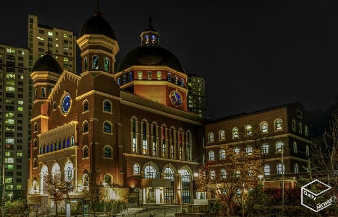 2021 수원디자인대상 수상작인 광교1동성당.