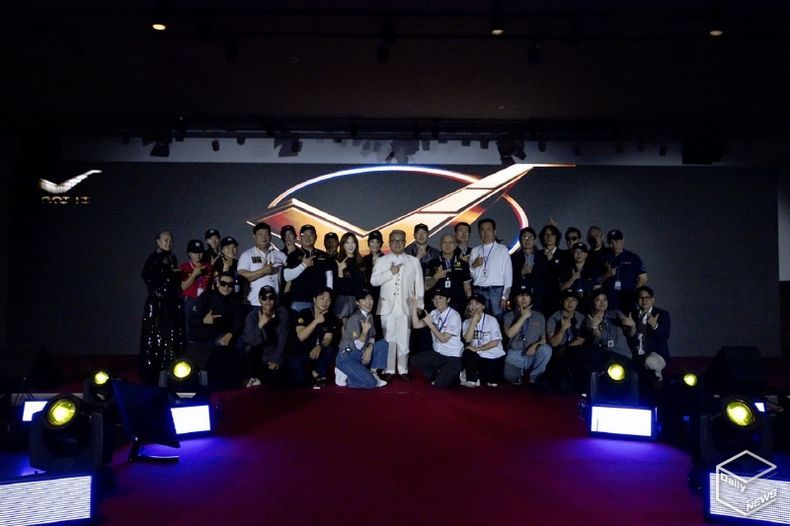 앤디박 의장과 주최인 그랜디엔터테인먼트외 전 스텝진 사진촬영