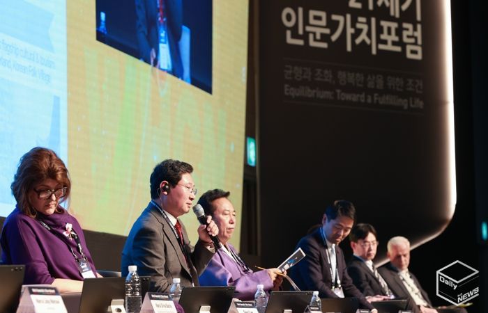 이상일 용인특례시장은 7일 '세계인문도시네트워크(WHCN)' 총회에 참석해 인문도시 용인의 정책을 소개했다