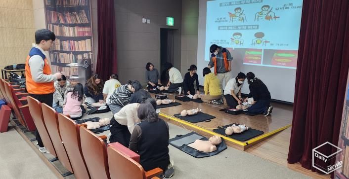 평택시, 어린이 이용시설 종사자 안전교육(CPR) 실시