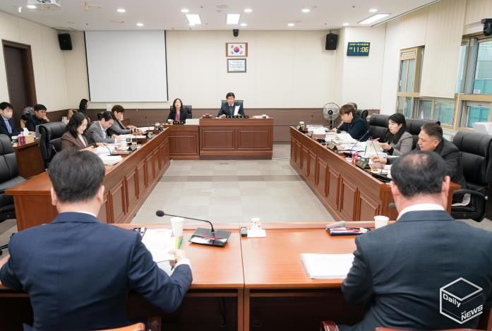 용인특례시의회 자치행정위원회, 행정사무감사 8일차-처인구·읍면동, 기흥구·동, 수지구·동 행정사무감사 실시