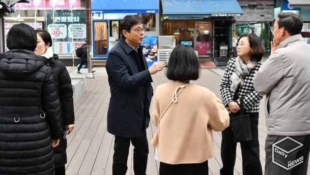 새빛만남 수원 마음을 듣다. 건의사항 반영… 보도블럭·수목 플랜터·가로등 분전함 등 정비 계획